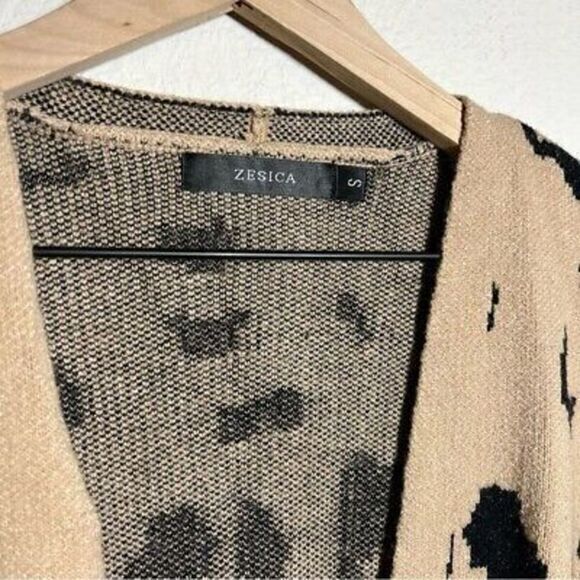 Zesica animal print‎ sweater cardigan womens size small - Picture 3 of 5
